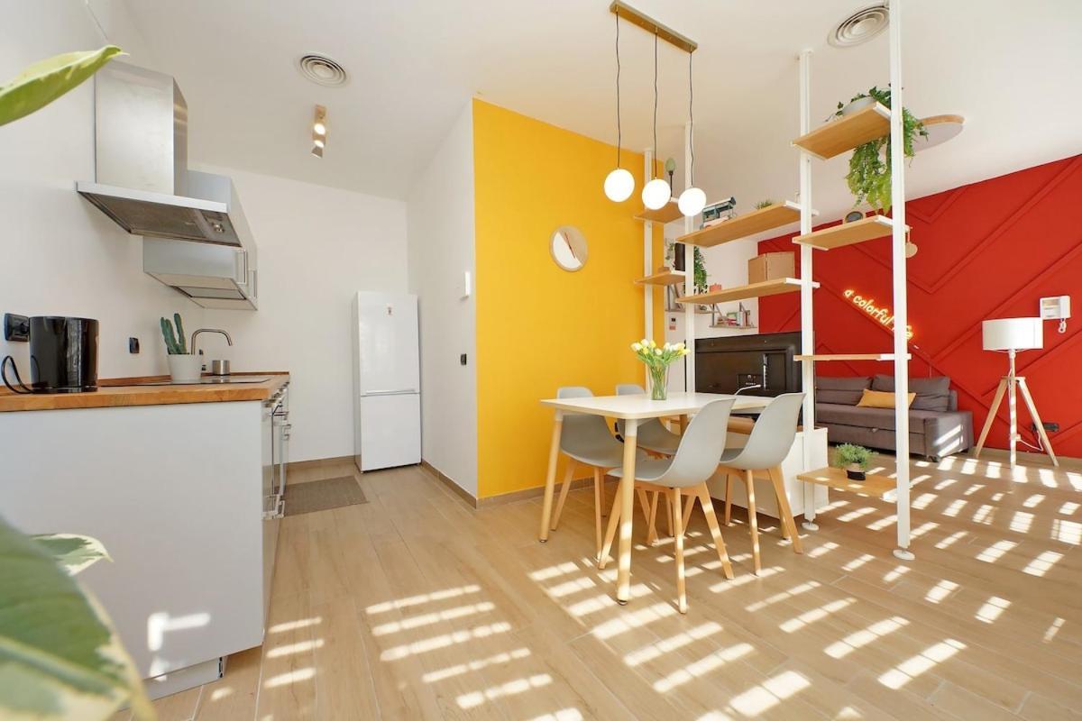 Apartment The Color House Rom