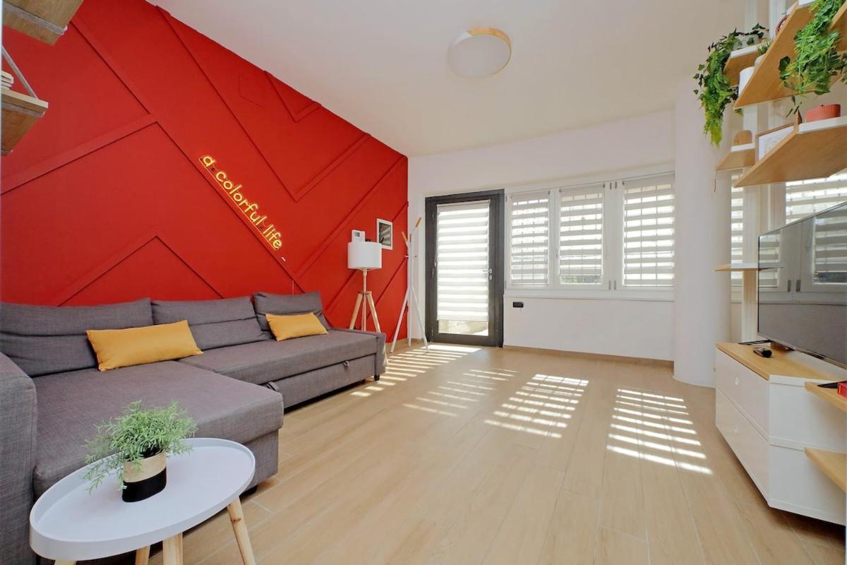 The Color House Apartment